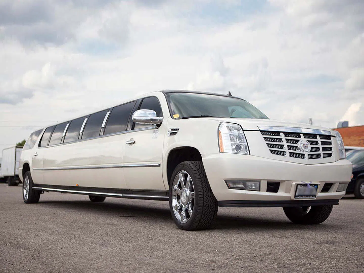 Cadillac Escalade Limo Exterior