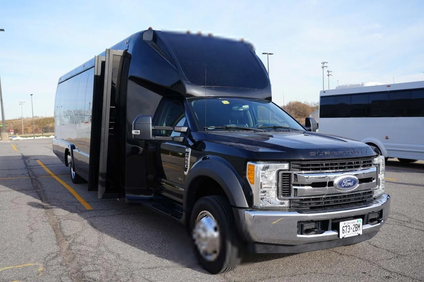 Party Bus (26-28 Pax) Exterior